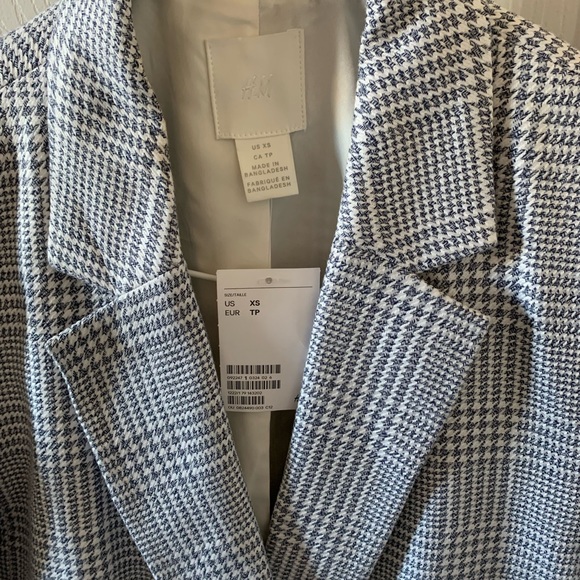 H&M Blazer - Picture 2 of 2